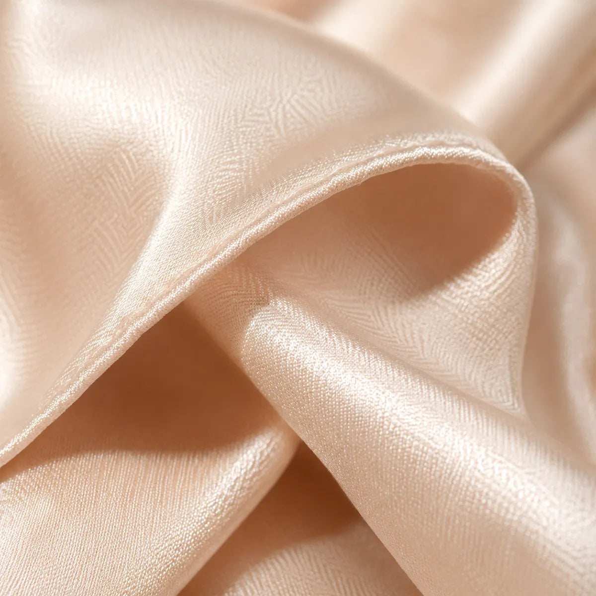 19 Momme Silk Square Scrunchie