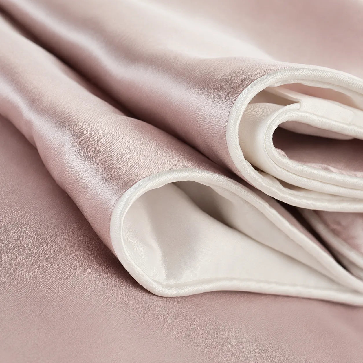 19 Momme Silk & Lyocell Pillowcase