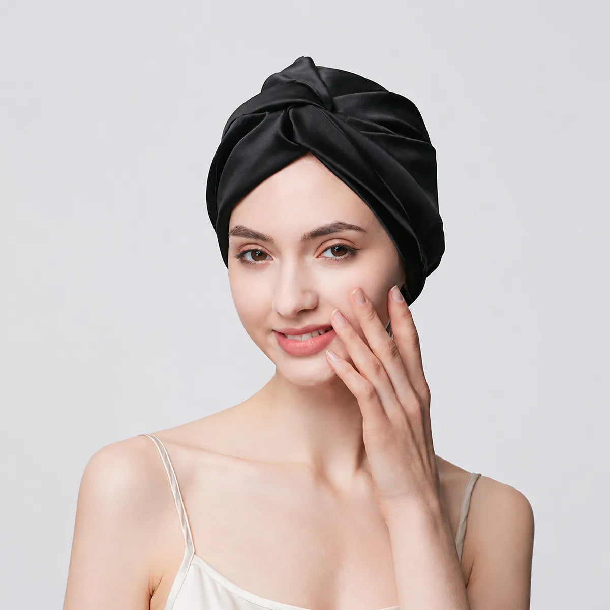 19 Momme Double-Layer Turban-Style Silk Bonnet